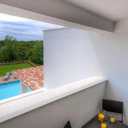 Holiday home Onyx Sinozici