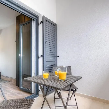 Holiday home Onyx Sinozici